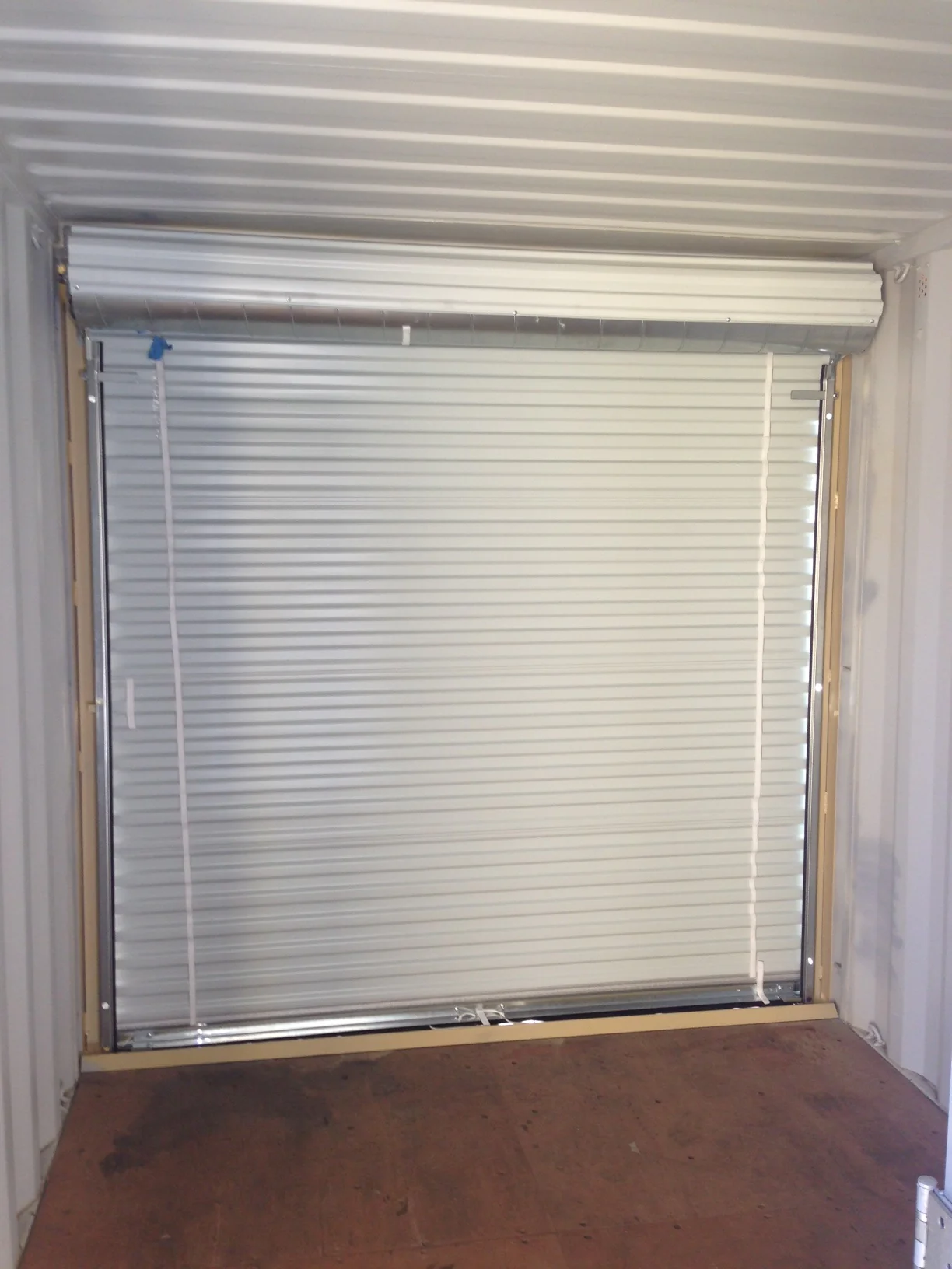 16Ft Storage Container With Roll-Up Door - Image 3