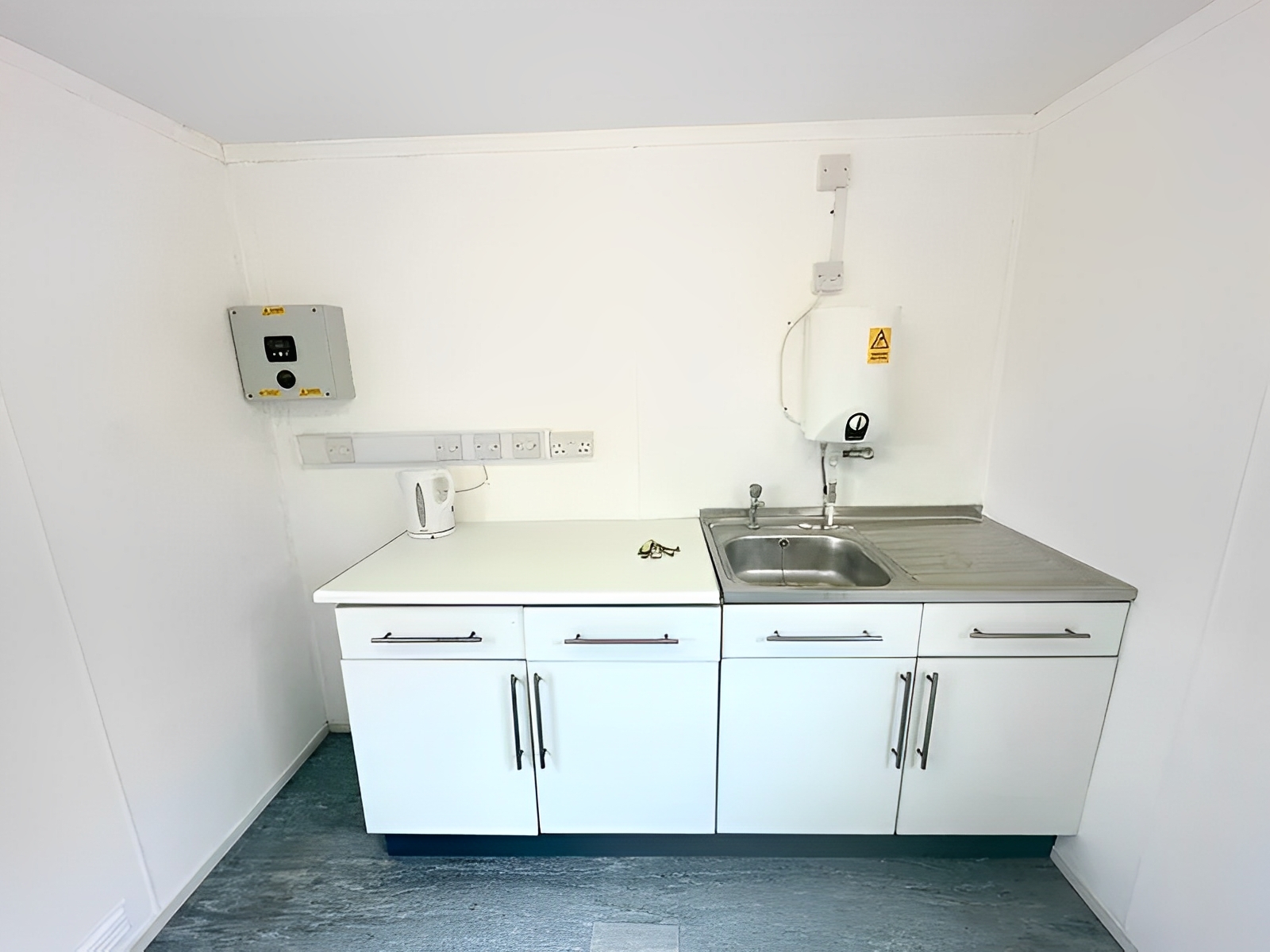 24 x 9Ft Anti Vandal Cabin | Office, Canteen, Toilet | 10KVA Generator - Image 9